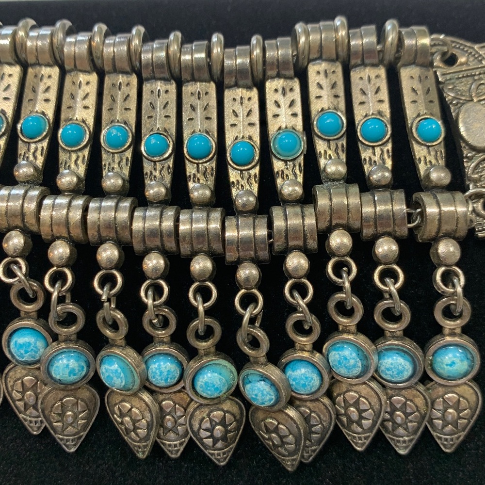 Vintage looking silver and turquoise bracelet - Picture 5 of 8